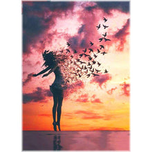 Laden Sie das Bild in den Galerie-Viewer, Diamond Painting - Fly