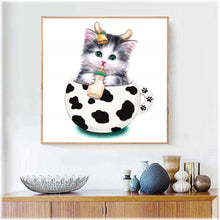 Laden Sie das Bild in den Galerie-Viewer, Diamond Painting - Katze in der Tasse