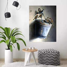 Laden Sie das Bild in den Galerie-Viewer, Diamond Painting - Spatzen auf dem Kübel