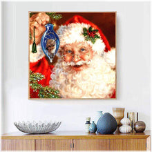 Laden Sie das Bild in den Galerie-Viewer, Diamond Painting - Weihnachtsmann mit Christbaumkugel