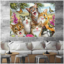 Laden Sie das Bild in den Galerie-Viewer, Diamond Painting - verrückte Katzen