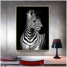 Laden Sie das Bild in den Galerie-Viewer, Diamond Painting - Zebra / schwarz-weiss